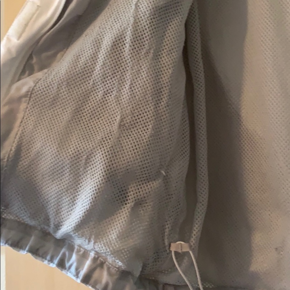 Women’s White Columbia Jacket - Picture 7 of 10